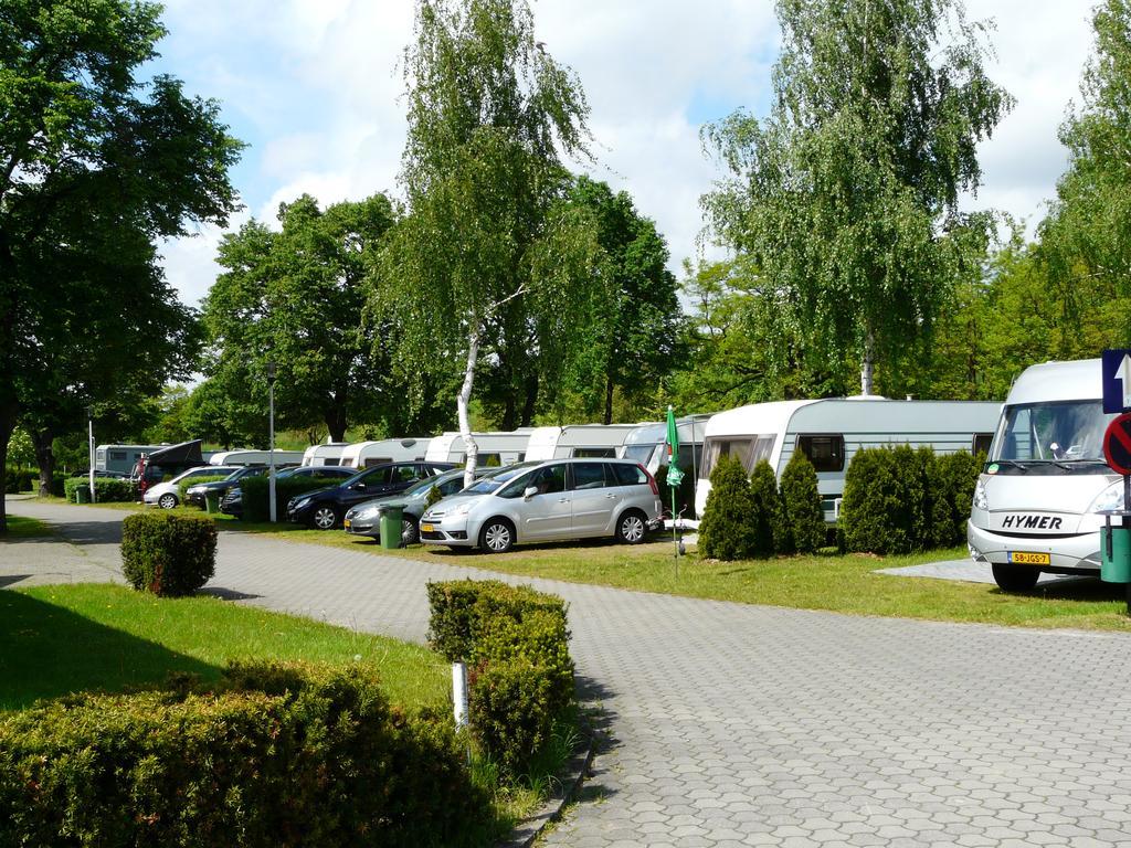 Hotel Camping Malta Poznan Luaran gambar